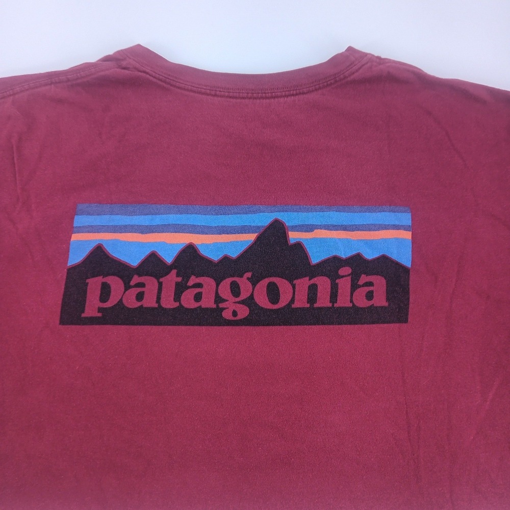 Patagonia Mens Long Sleeve T-Shirt Burgundy Red Fitz Roy Logo Graphic Sz L